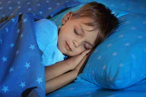 Jaka poduszka i materac zadba o zdrowy sen Twojego dziecka?